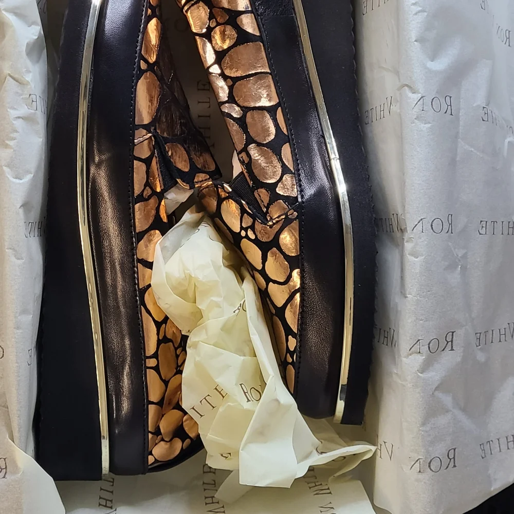 Ron White Nellaya Giraffe Women's Slip-On Shoe - Picture 14 of 16